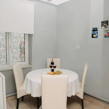 Charming Flat In The Heart Of Beyoglu